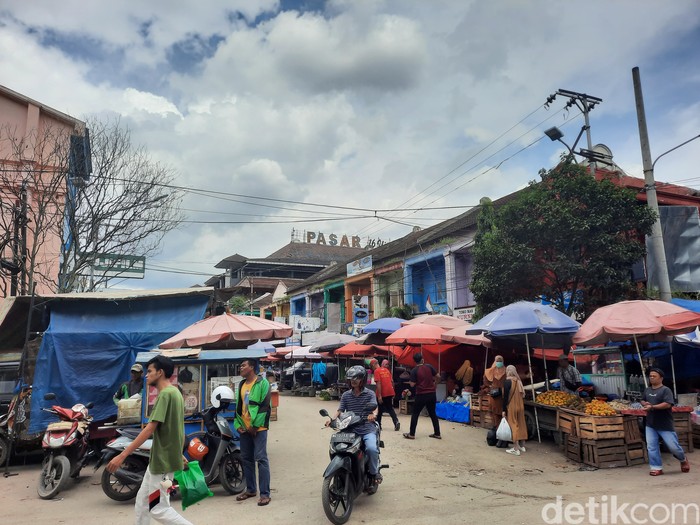 Pasar 16 Ilir di Palembang