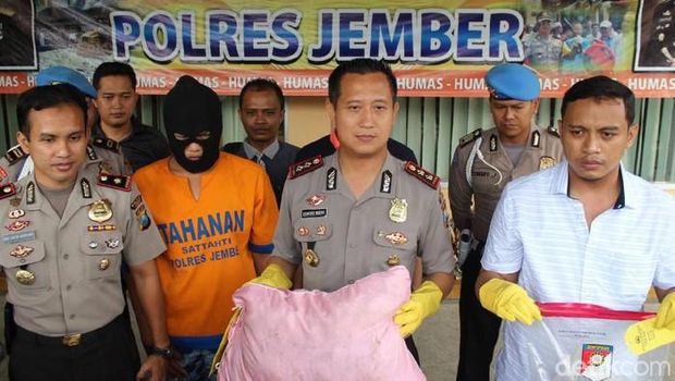 Pembunuhan waria Jember
