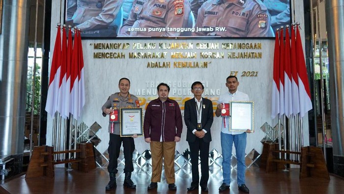 Polda Metro terima penghargaan MURI atas ungkapan 277 kg sabu
