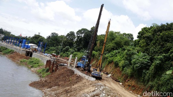 Proyek Pengolahan Sampah Ciliwung Terus Dikebut