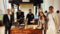 Selain bekerja di dunia hiburan, Raffi Ahmad juga mulai merintis bisnis kuliner. Makanan bergaya Jepang menjadi salah satu bisnis yang kini digelutinya. Foto: Instagram/raffinagita1717