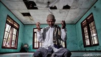 Dengan segala keterbatasan dan kesederhanaan yang menjadi kunci pribadi untuk bersyukur dengan segala apa yang ada dan dimiilikinya. Mereka semua selalu percaya bahwa rezeki dari Tuhan akan selalu hadir memberkahi desa Lenggah Sari dan Desa Harapan Jaya. 