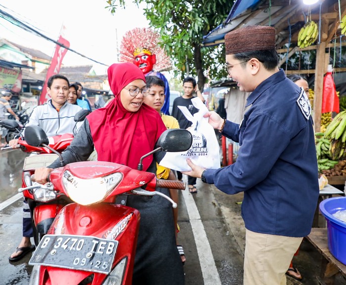 Relawan Sandiaga Uno