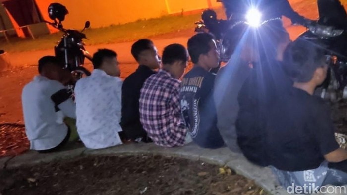 Remaja diduga hendak perang sarung diamankan di Bondowoso