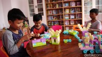 Di rusun ini juga ada tempat bermain anak.