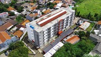 Rumah Susun Mulya Jaya berada di Komplek RPTC Bambu Apus, Jalan Mini III, RT 12 RW 03, Kelurahan Bambu Apus, Cipayung, Jakarta Timur.