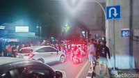Di babak kedua, PSM kembali mencetak gol cepat saat laga baru memasuki 3 menit. Kenzo Nambu membuat gol indah pada menit ke-48 dengan melepaskan tendangan jarak jauh saat melihat kiper Rendy Oscario keluar jauh dari gawangnya. Foto: (Agus Umar/detikSulsel)