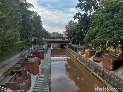 Foto: Ngabuburit di Cheonggyecheon Tangerang Selatan