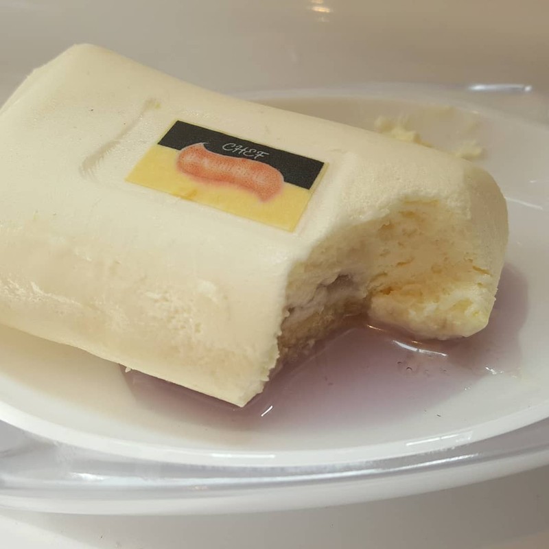 Yummy! 10 Dessert Unik Bentuk Cacing dan Puntung Rokok Ini Bisa Dimakan