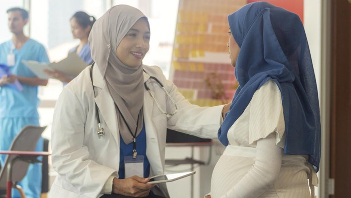 Ibu Hamil Ingin Puasa? Boleh-boleh Saja, Ini Tipsnya Biar Aman