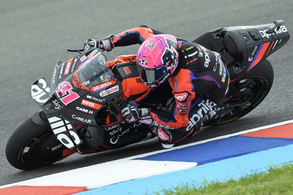 Aprilia Spaniard rider Aleix Espargaro rides during a practice session of the MotoGP Argentina Grand Prix at the Termas de Rio Hondo circuit in Santiago del Estero, Argentina on March 31, 2023. (Photo by JUAN MABROMATA / AFP) (Photo by JUAN MABROMATA/AFP via Getty Images)
