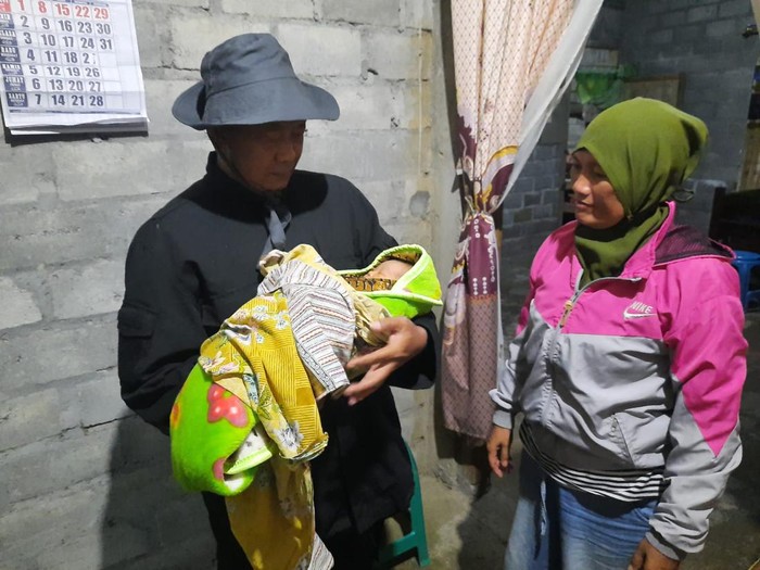 bayi dibuang di blitar