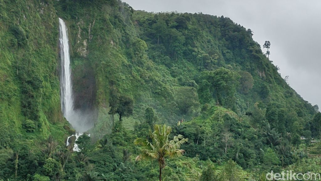 Curug Citambur di Cianjur.