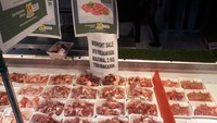 Banjir promo Transmart bisa dinikmati konsumen untuk berbagai kategori barang. Salah satunya promo untuk produk kebutuhan harian seperti daging sapi dan daging ayam.