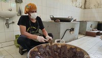 Omzet Menggiurkan Gula Semut Lebak Melawan Oknum Oplosan