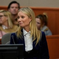 Kini hakim dan para juri telah menyampaikan putusan atas gugatan tersebut setelah mendengarkan kesaksian dari kedua belah pihak dan saksi lainnya. Juri menyatakan Gwyneth Paltrow tidak bersalah. Juri menolak gugatan Terry Sanderson terhadap Gwyneth Paltrow.  Foto: Getty Images/Pool