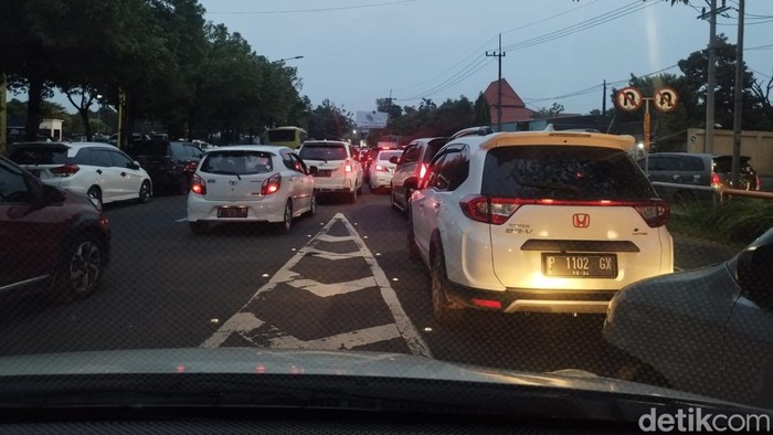 Kemacetan di Surabaya