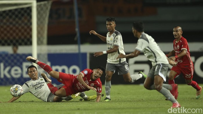 Jilid kedua El Clasico Liga 1 2022 jadi milik Persija Jakarta. Macan Kemayoran menaklukkan Persib Bandung 2-0.
