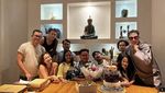 Gaya Seru Nassar Kulineran hingga Punya Usaha Donat yang Unik