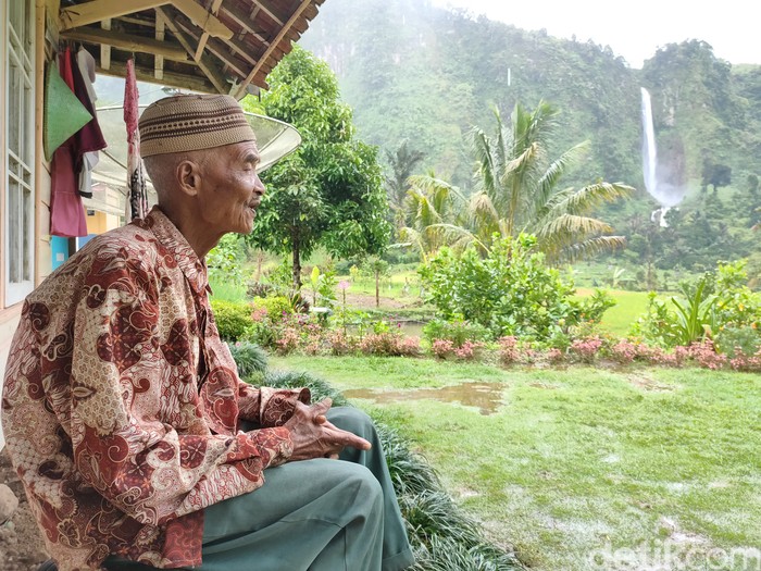 Pemandanan surga di sekitar rumah Abah Jajang di Cianjur.