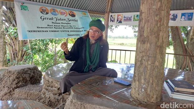 Pimpinan An-Nadzir Ustaz Gowa Samiruddin.