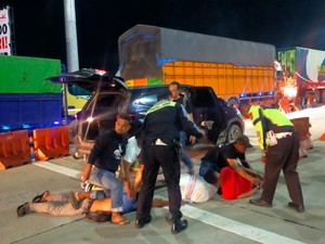 Pengiriman 20 Kg Sabu asal Sumut Digagalkan di Tol Pekanbaru-Dumai