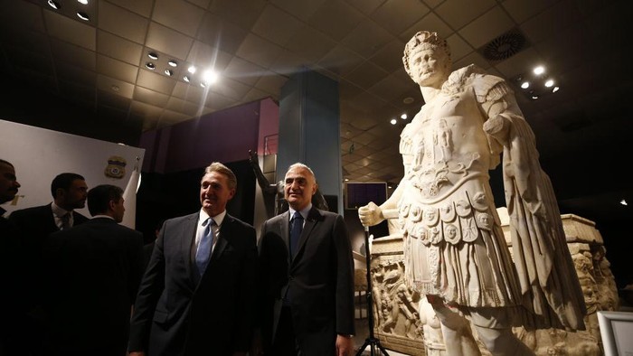Potret Patung Kaisar Romawi & 11 Benda Purbakala Dikembalikan AS ke Turki
