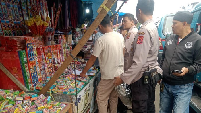 Razia petasan di Kota Bogor