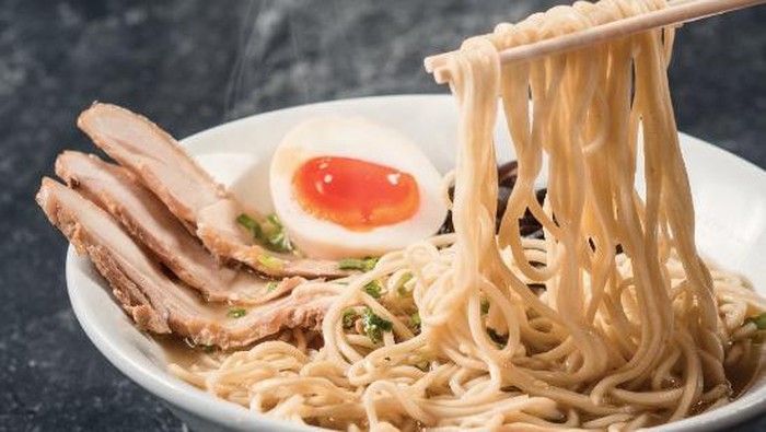 Slurrp! 5 Ramen Viral yang Hangat Nikmat Ini Cocok Buat Menu Bukber