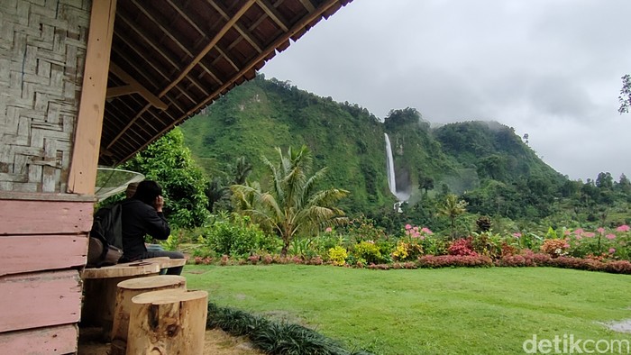 Rumah dengan pemandangan surga di Cianjur.