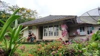 Rumah panggung Abah Jajang yang ditawar Rp 2,5 miliar (Foto: Ikbal Selamet/detikJabar)