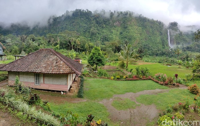 Rumah dengan pemandangan surga di Cianjur.