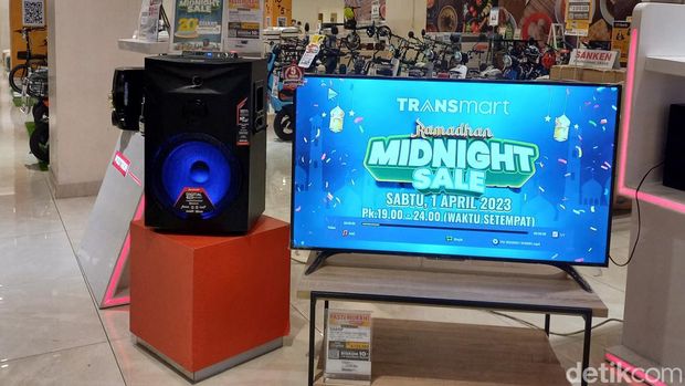 Midnight Sale di Transmart Pabelan di Kecamatan Kartasura, Kabupaten Sukoharjo
