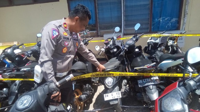 84 motor di Sinjai terjaring razia balap liar.