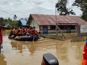 Banjir Kapuas Meluas, 4.166 Rumah Warga di 14 Desa Terendam