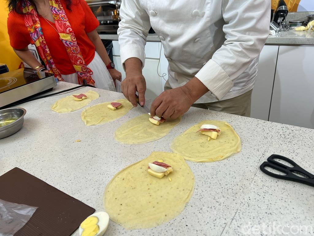 Bisa Buat Jualan, Chef Yongki Beri Tips Bikin Risoles Keju Leleh
