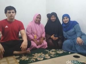 Remaja Prancis Ini Terbang ke Sulbar demi Nikahi Siswi SMP, Ditolak KUA