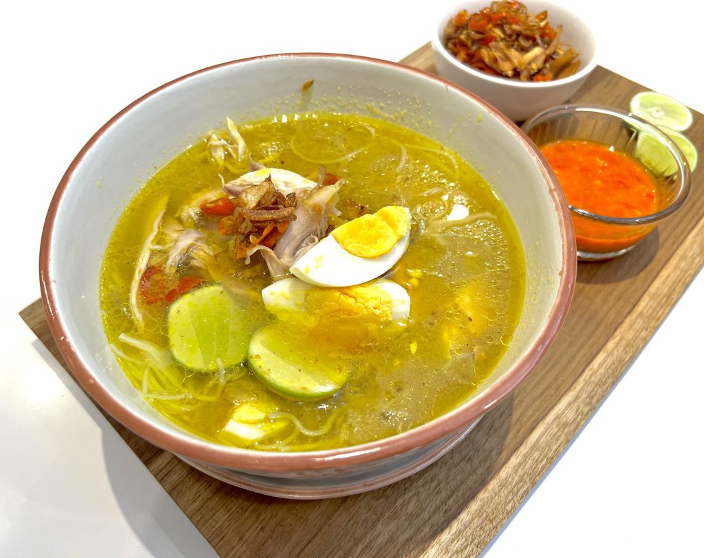 Chef Hotel Bagikan Tips Bikin Soto Ayam Khas Bali yang Berempah