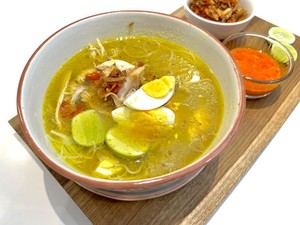 Chef Hotel Bagikan Tips Bikin Soto Ayam Khas Bali yang Berempah