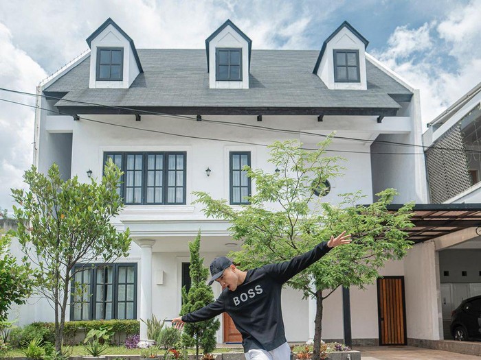 Rumah baru Fadly Faisal.