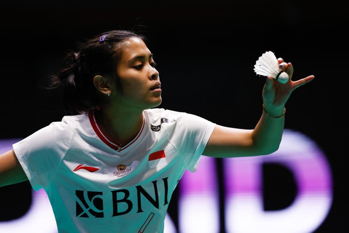 MADRID, SPAIN - APRIL 01: Gregoria Mariska Tunjung of Indonesia competes against Carolina Marin of Spain during the Madrid Spain Masters 2023, HSBC BWF World Tour Super 300, celebrated at Polideportivo Municipal de Gallur on April 01, 2023, in Madrid, Spain. (Photo By Oscar J. Barroso/Europa Press via Getty Images)