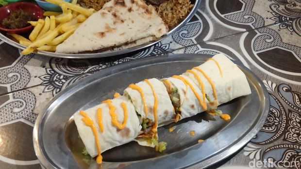 Kebab hingga nasi biryani di Sorento Kebab Station Surabaya