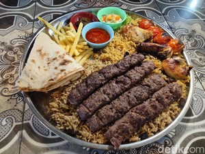 Nikmatnya Kebab-Nasi Biryani Buatan Chef asal Iran di Sorento Kebab Station