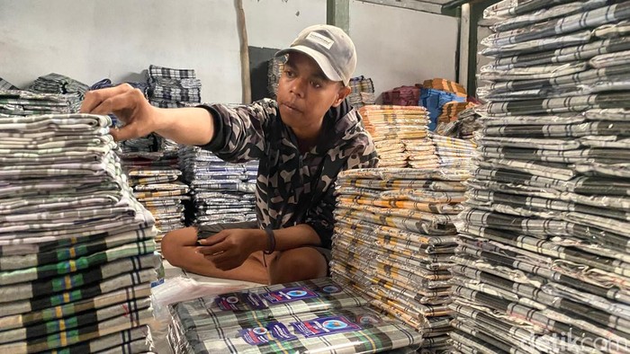 Lebaran Tahun 2023 Pengusaha Sarung Majalaya Raup Cuan