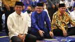 Lihat Lagi Momen Jokowi Lesehan Bareng Ketum Parpol di Markas PAN