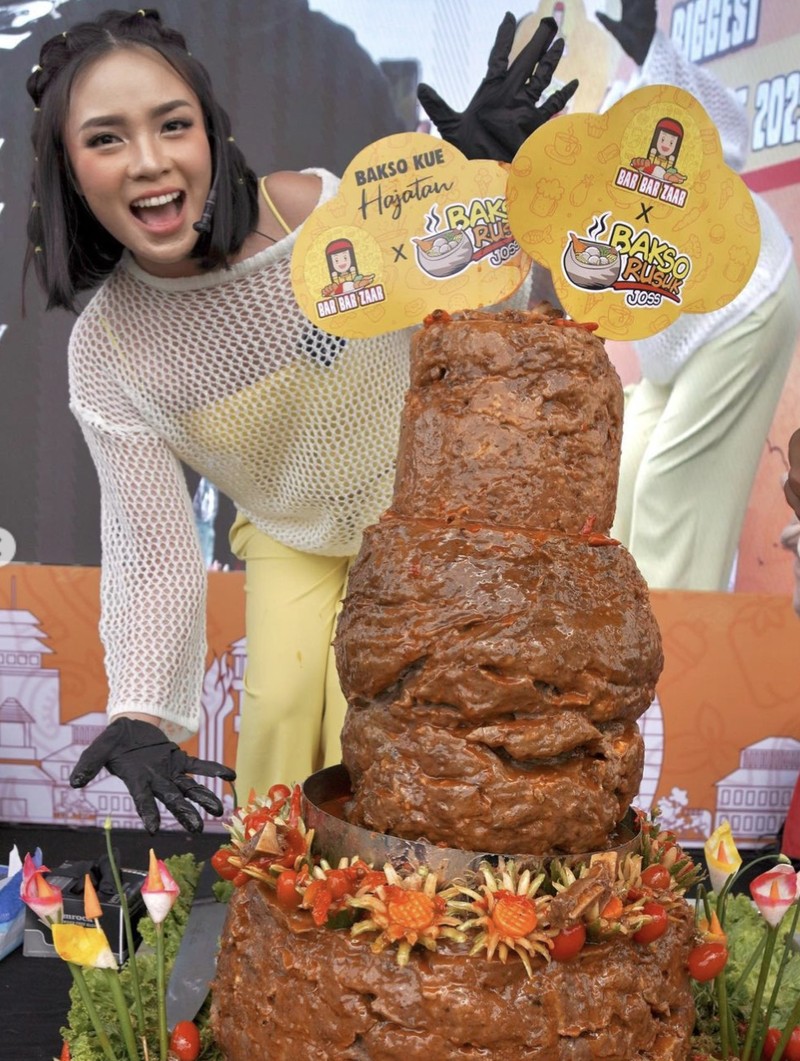 Magdalena, Food Vlogger yang Hobi Cicip Makanan UMKM Indonesia