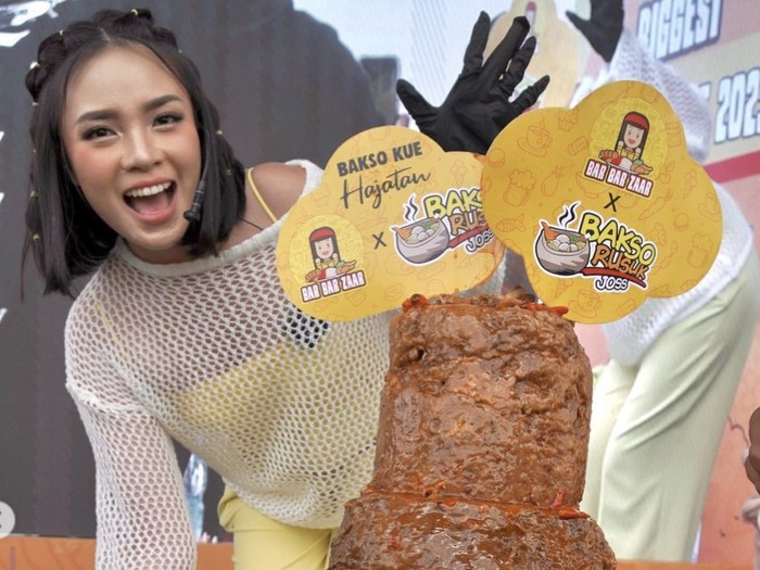 Magdalena, Food Vlogger yang Hobi Cicip Makanan UMKM Indonesia