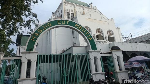 Masjid Cut Meutia di Jakarta