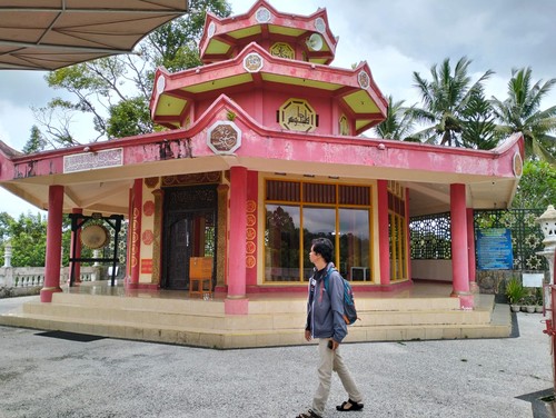 Masjid M Ridwan atau kerap disebut Masjid China di Desa Pakuan, Kecamatan Narmada, Lombok Barat. (Foto: Ahmad Viqi/detikBali)