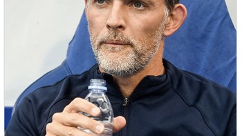 Titik kehancuran Chelsea berawal dari pemecatan Thomas Tuchel. Padahal di musim sebelumnya, Tuchel membawa Chelsea merasakan juara Liga Champions. Foto: Twitter